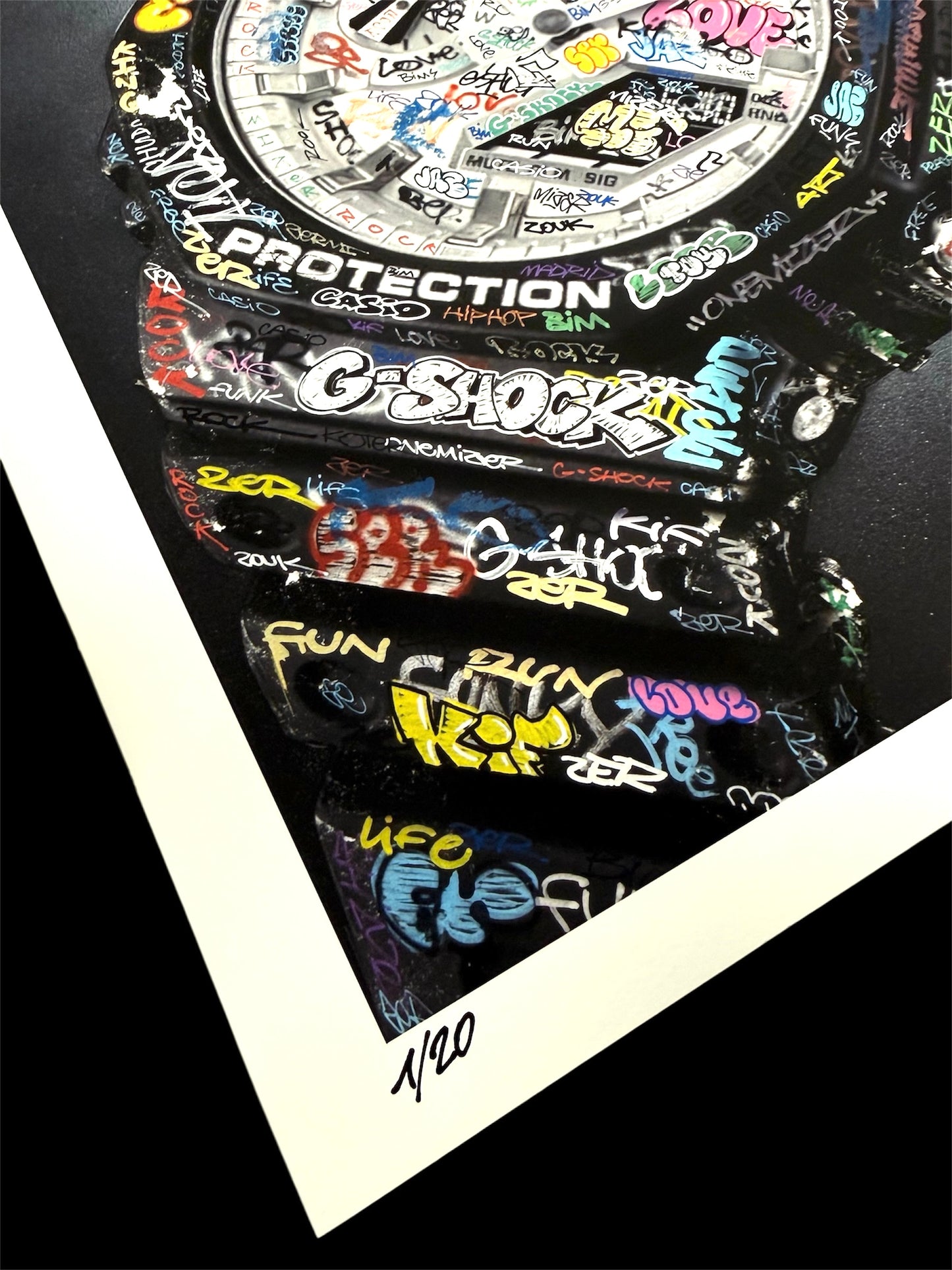 Détail de la numérotation 1/20 sur le print en édition limitée G-Shock par Onemizer